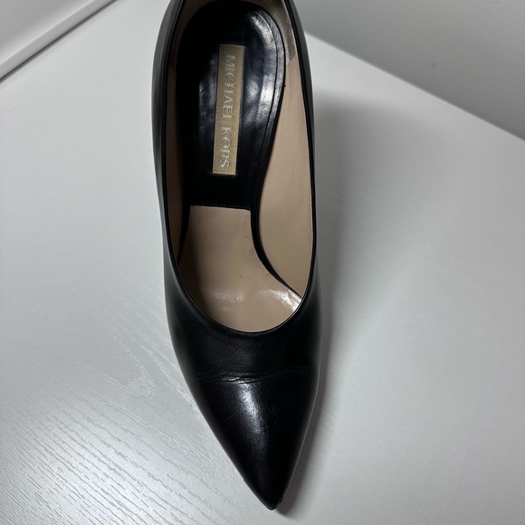 Michael Kors Black leather shoes - Picture 2 of 4